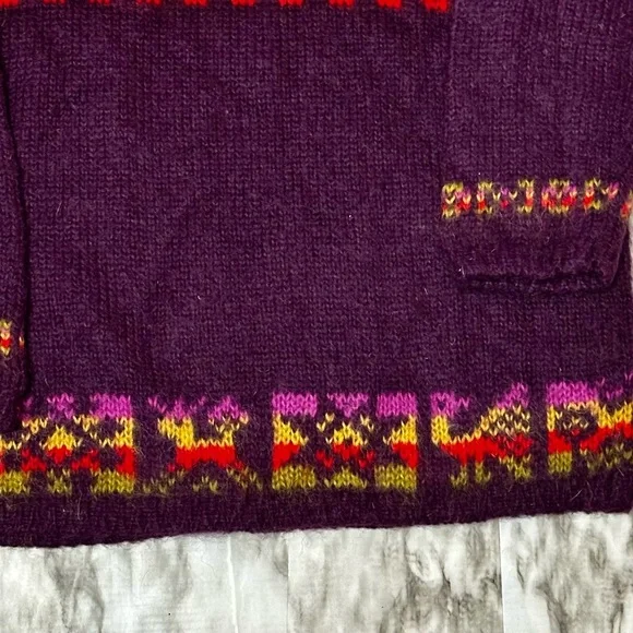 United Colors Of Benetton Red and Purple Turtleneck Sweater Cabincore 90s Vibes - Picture 5 of 9
